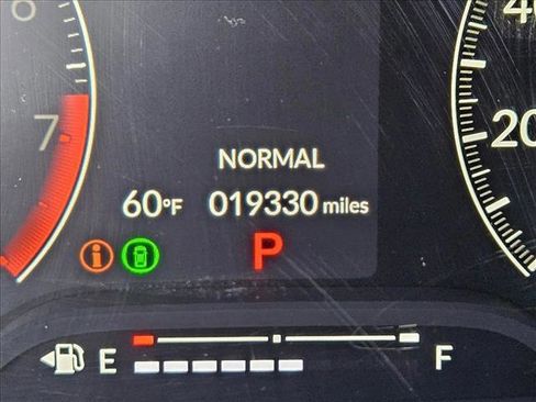 Used 2023 Honda Civic Sport image 11