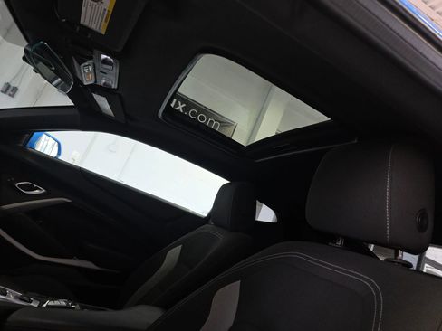 Used 2022 Chevrolet Camaro LT w/ Technology Package image 22