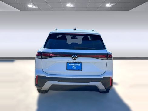 New 2026 Volkswagen Tiguan S image 9