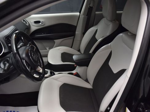 Used 2021 Jeep Compass Latitude w/ Convenience Group AWD/4WD image 15