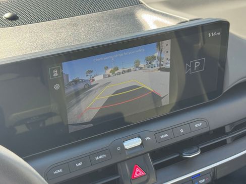 Used 2025 Kia K4 LXS image 17