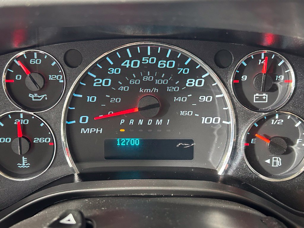 Used 2025 Chevrolet Express 2500 w/ Driver Convenience Package RWD image 20