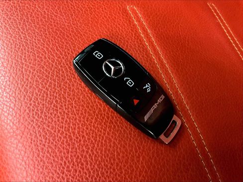 Certified 2025 Mercedes-Benz CLA 35 AMG 4MATIC image 12