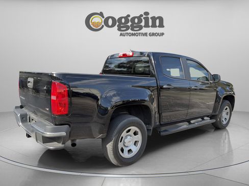 Used 2021 Chevrolet Colorado W/T w/ WT Convenience Package image 6