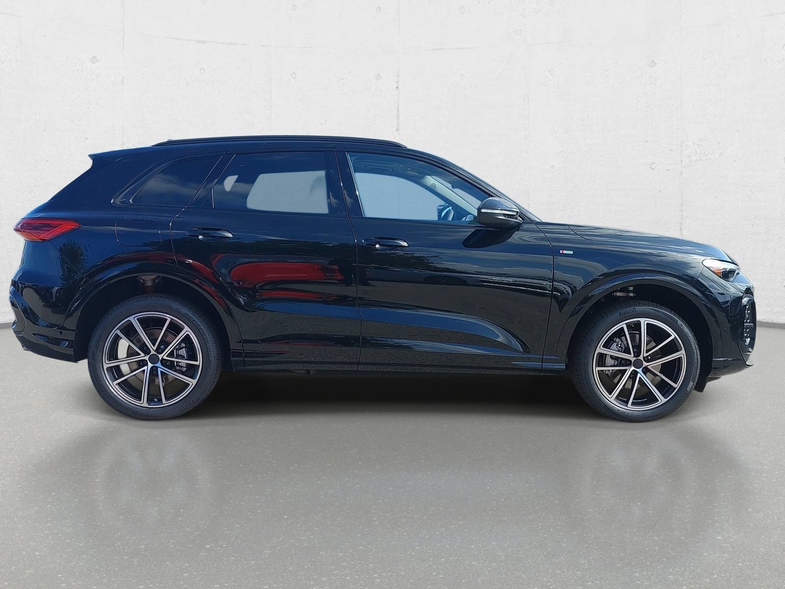 New 2026 Audi Q5 Premium Plus AWD/4WD image 4