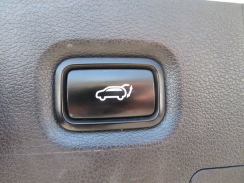 Used 2020 Hyundai Santa Fe SEL w/ Convenience Package FWD image 19