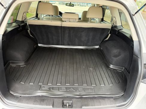 Used 2012 Subaru Outback 2.5i Premium AWD/4WD image 19