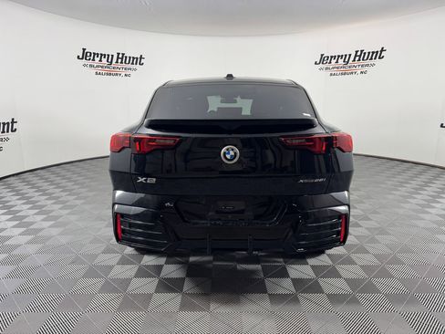 Used 2025 BMW X2 xDrive28i image 10