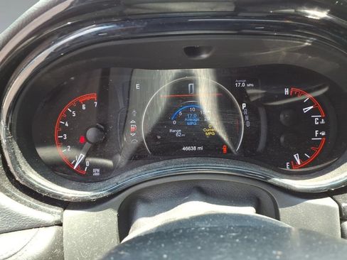 Used 2021 Dodge Durango R/T w/ Technology Group AWD/4WD image 17