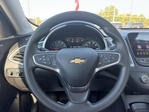 Used 2024 Chevrolet Malibu LS w/ Driver Confidence Package FWD image 21
