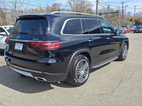 Used 2024 Mercedes-Benz GLS 450 4MATIC image 6