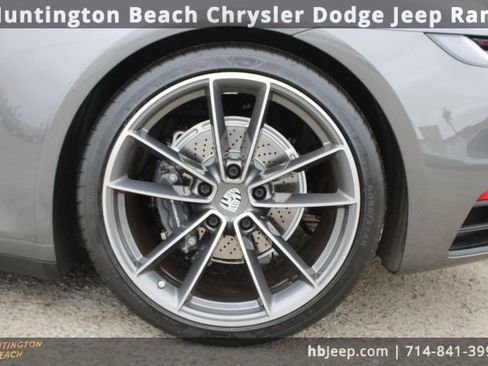 Used 2021 Porsche 911 Carrera w/ Premium Package image 7