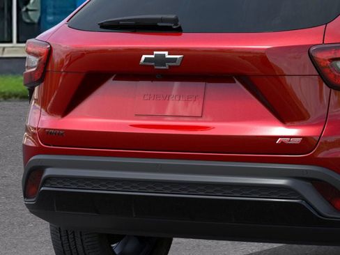 New 2026 Chevrolet Trax RS w/ Driver Confidence Package image 14