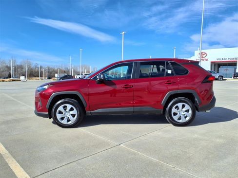 Used 2024 Toyota RAV4 LE image 2