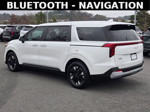 Certified 2025 Kia Carnival LXS image 5