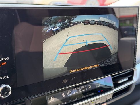 New 2026 Toyota Sienna XLE image 17