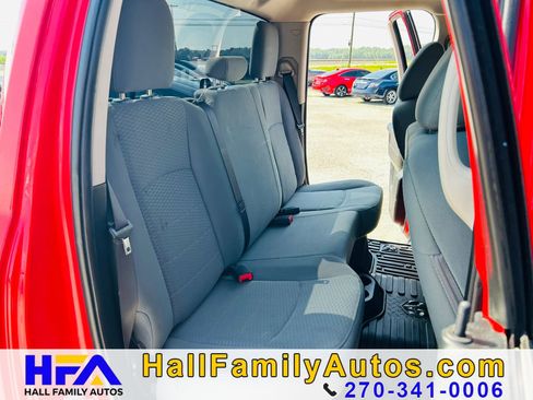 Used 2016 RAM 1500 Express AWD/4WD image 17