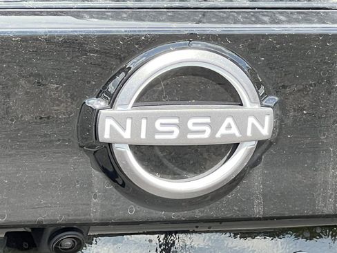 Certified 2025 Nissan Kicks SR image 37