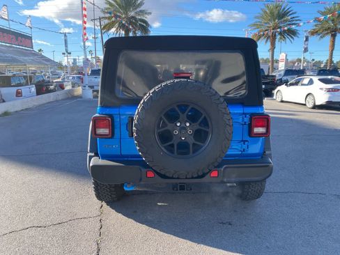 Used 2024 Jeep Wrangler Willys image 6