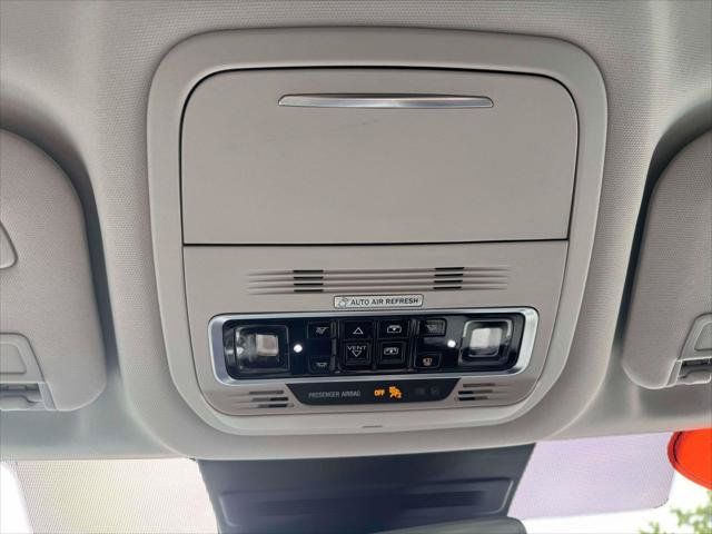 Certified 2025 Lincoln Nautilus Reserve AWD/4WD image 32