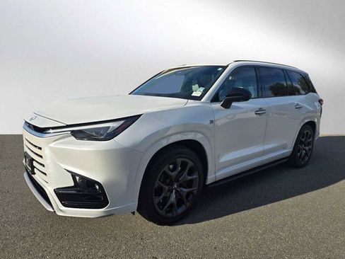 Certified 2025 Lexus TX 500h AWD w/ Technology Package image 7