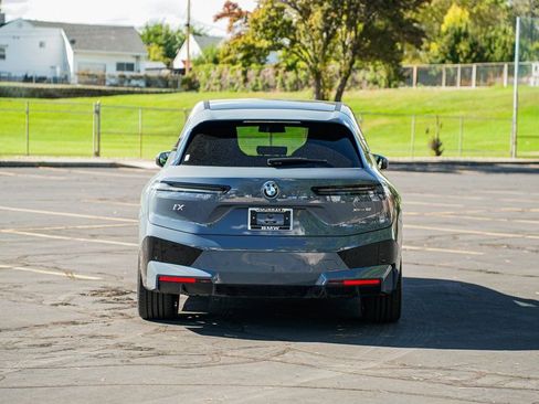 Used 2025 BMW iX xDrive50 w/ Premium Package image 6