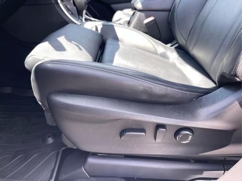 Used 2021 Subaru Ascent Limited w/ Technology Package AWD/4WD image 17