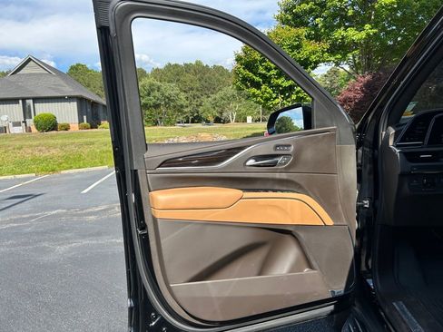 Used 2022 Cadillac Escalade Sport w/ LPO, ONYX Package RWD image 58