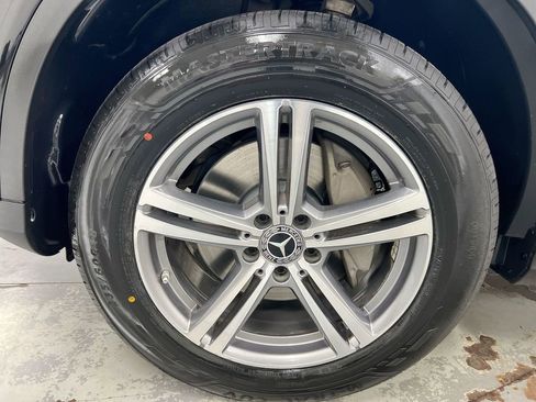 Used 2022 Mercedes-Benz GLC 300 4MATIC image 27