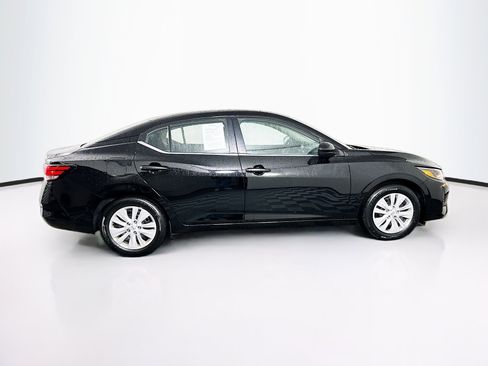 Used 2025 Nissan Sentra S image 10