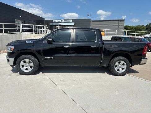 Used 2019 RAM 1500 Big Horn AWD/4WD image 2