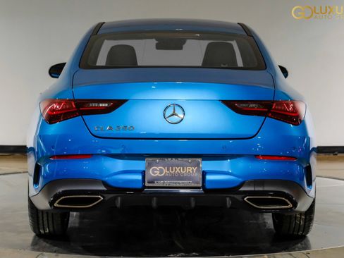 Used 2025 Mercedes-Benz CLA 250 w/ AMG Night Package image 11