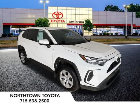 Used 2023 Toyota RAV4 LE image 3