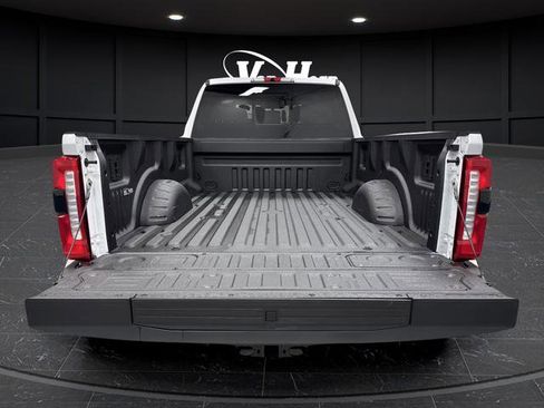 Used 2024 Ford F250 XL w/ STX Appearance Package image 13