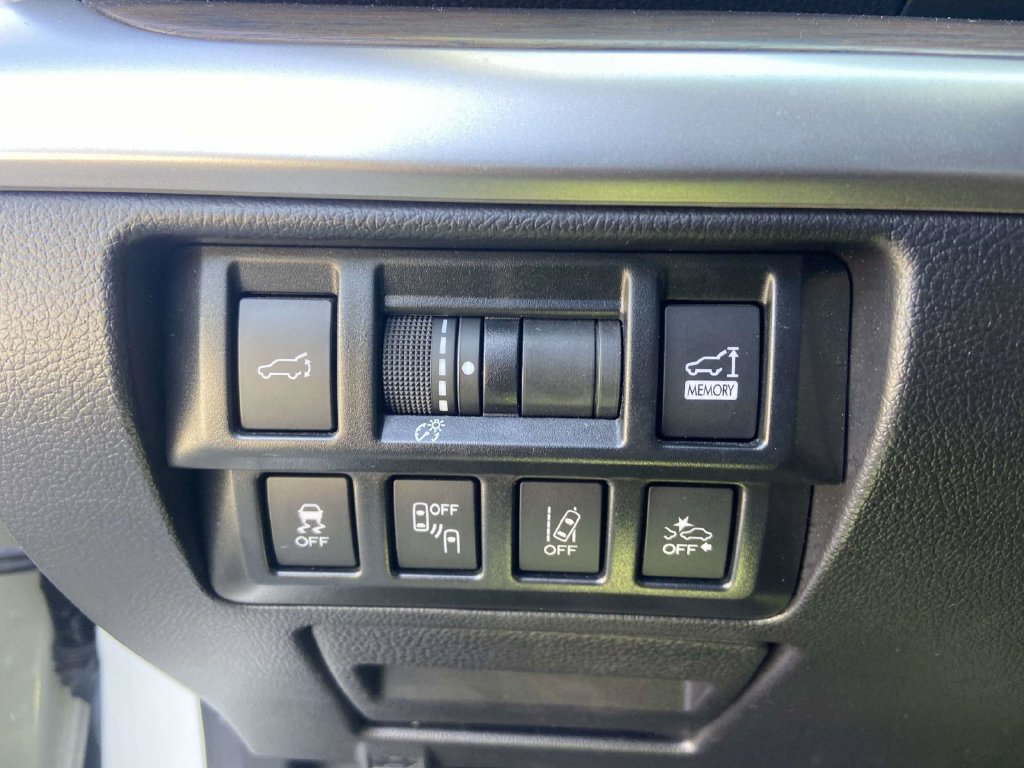 Used 2019 Subaru Outback 3.6R Touring AWD/4WD image 30