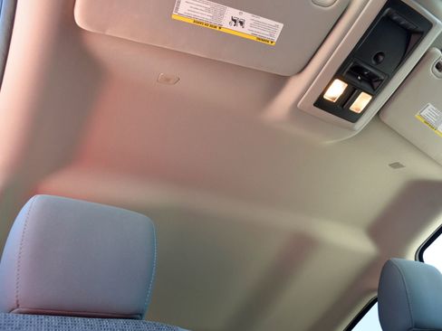 Used 2017 RAM 1500 Lone Star image 24