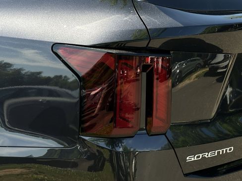 New 2026 Kia Sorento S AWD/4WD image 14
