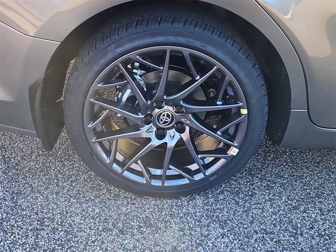 New 2026 Toyota Camry Hybrid image 5