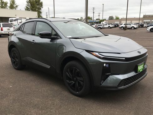 New 2026 Toyota C-HR w/ Cold Weather Package AWD/4WD image 10