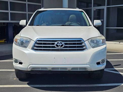 Used 2010 Toyota Highlander Limited AWD/4WD image 8