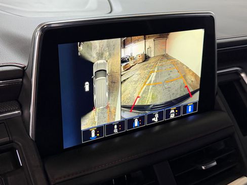 Used 2022 Chevrolet Tahoe RST w/ Luxury Package RWD image 27