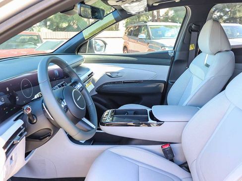 New 2025 Hyundai Tucson Limited image 22