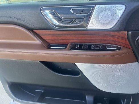 Used 2024 Lincoln Navigator L Reserve image 42