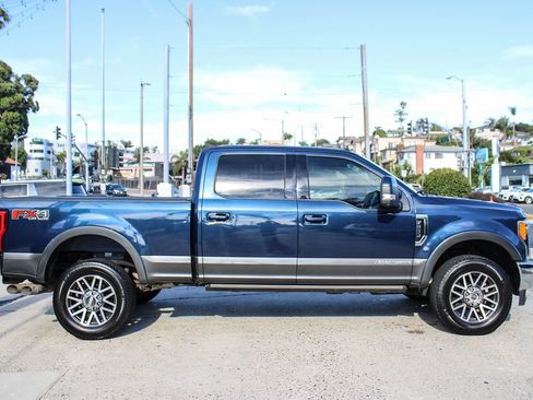 Used 2019 Ford F250 Lariat w/ Lariat Ultimate Package AWD/4WD image 7