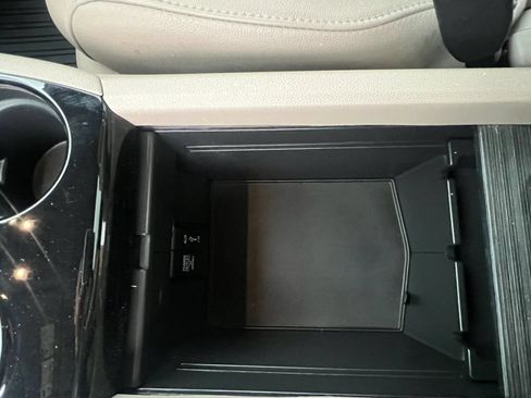 Used 2017 Honda Pilot Elite image 27
