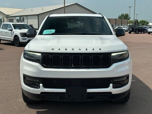Used 2024 Jeep Wagoneer Series II AWD/4WD image 36