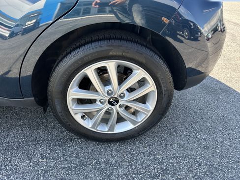 Used 2018 Kia Soul + w/ Audio Package FWD image 5