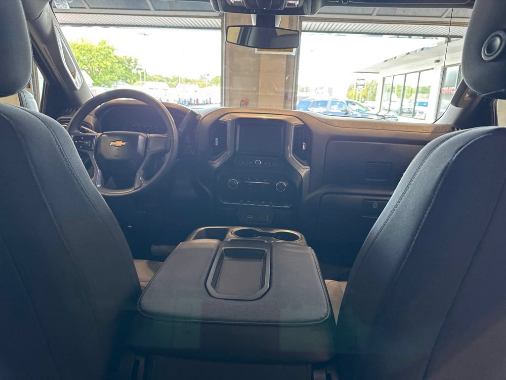 Used 2020 Chevrolet Silverado 1500 Custom w/ Custom Value Package AWD/4WD image 15