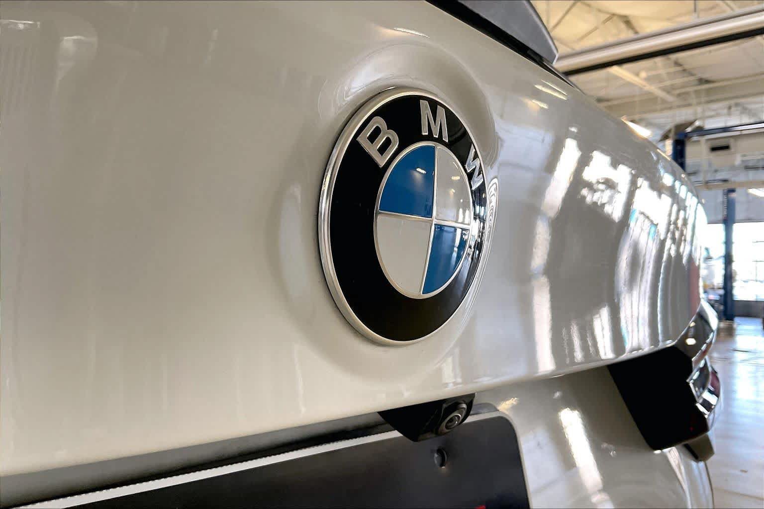 Used 2024 BMW X3 sDrive30i w/ Convenience Package RWD image 31