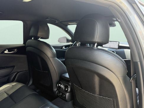 Used 2022 Kia Stinger GT-Line image 39